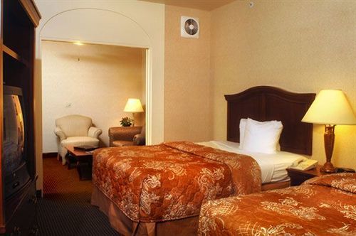 Hotel On Barons Creek 3*